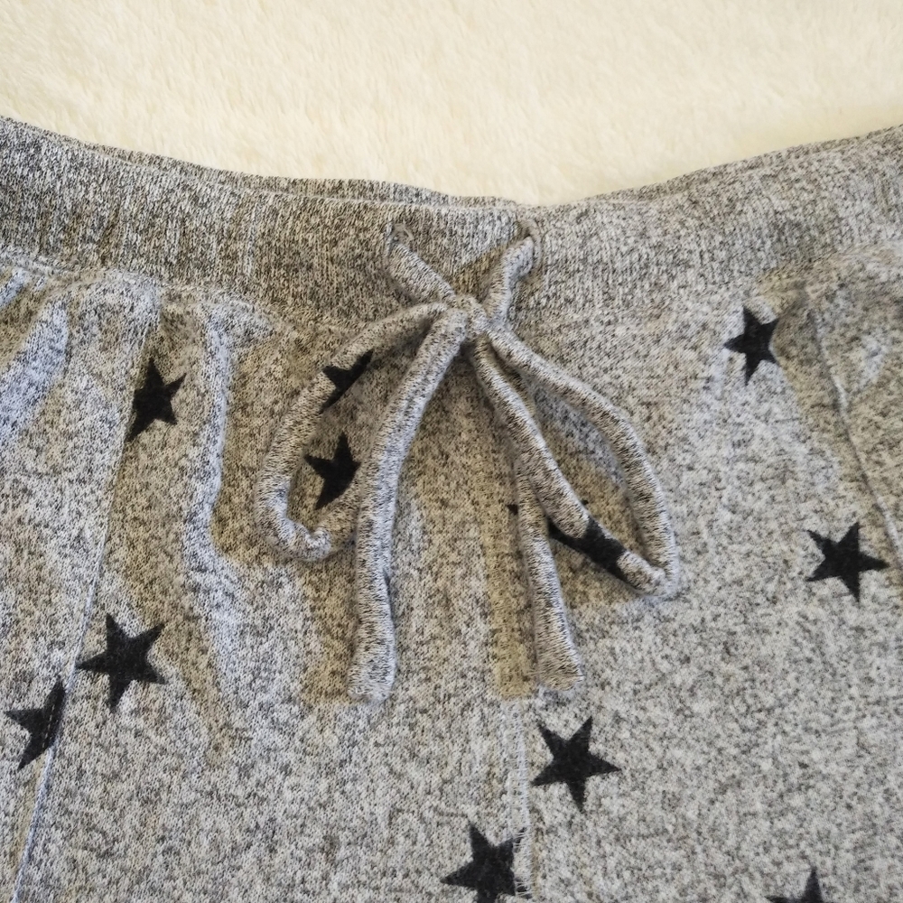 ✨️HP✨️Lucky🍀 Brand Heather Black Lounge Shorts w/Stars⭐ - Picture 3 of 9